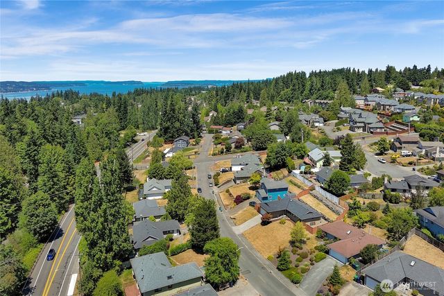 8851 48th Place W, Mukilteo, WA 98275