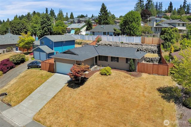 8851 48th Place W, Mukilteo, WA 98275