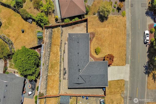 8851 48th Place W, Mukilteo, WA 98275