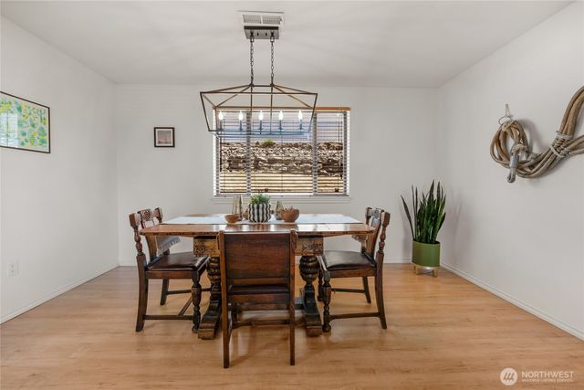 8851 48th Place W, Mukilteo, WA 98275