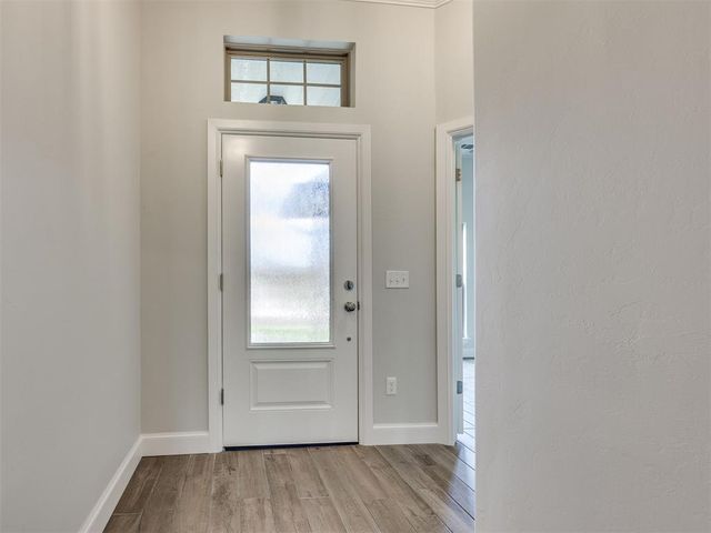 7608 Three Woods Lane, Yukon, OK 73099