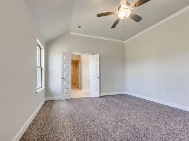 7608 Three Woods Lane, Yukon, OK 73099