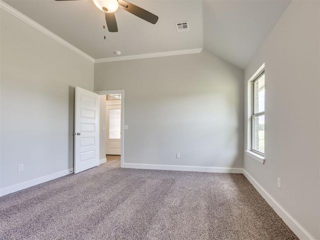 7608 Three Woods Lane, Yukon, OK 73099