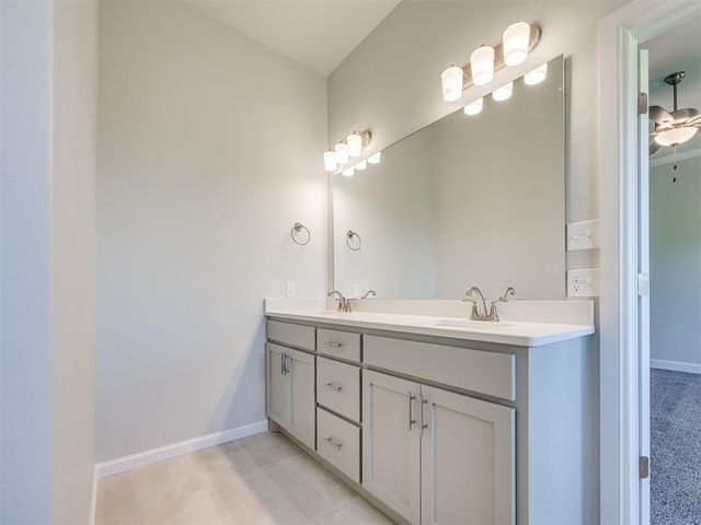 7608 Three Woods Lane, Yukon, OK 73099