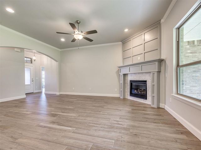 7608 Three Woods Lane, Yukon, OK 73099