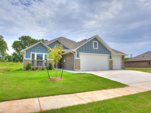 7608 Three Woods Lane, Yukon, OK 73099