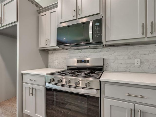 7608 Three Woods Lane, Yukon, OK 73099