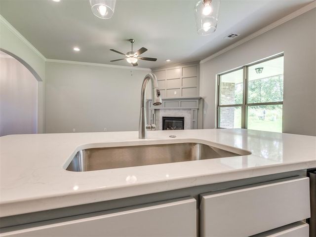 7608 Three Woods Lane, Yukon, OK 73099