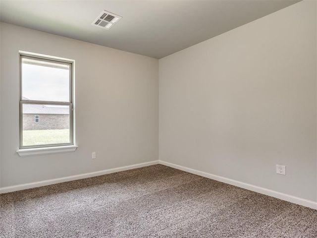 7608 Three Woods Lane, Yukon, OK 73099