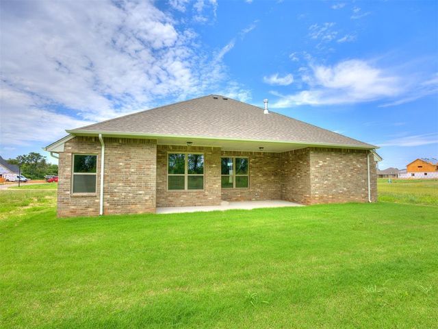 7608 Three Woods Lane, Yukon, OK 73099