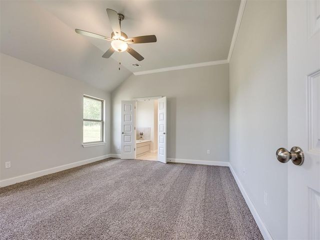 7608 Three Woods Lane, Yukon, OK 73099