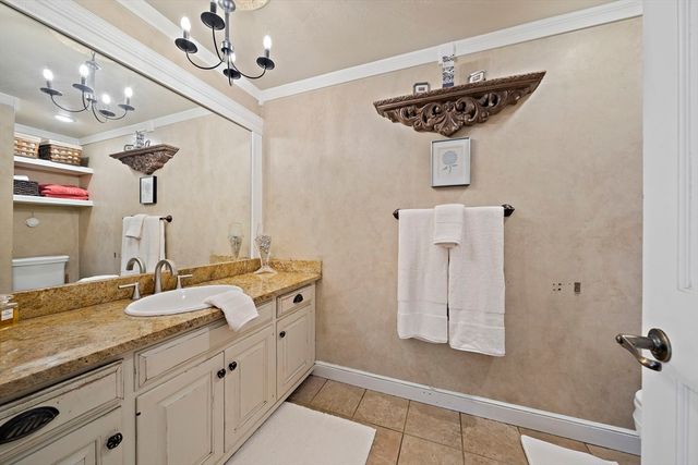 66 Simmons Dr, Duxbury, MA 02332