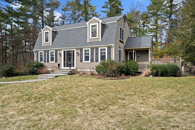 66 Simmons Dr, Duxbury, MA 02332