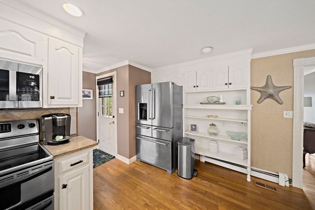 66 Simmons Dr, Duxbury, MA 02332