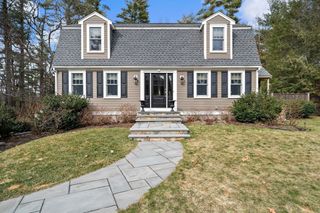 66 Simmons Dr, Duxbury, MA 02332