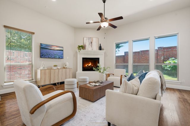 4721 Harlow Bend Drive, Irving, TX 75038
