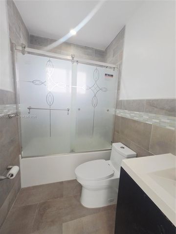 4490 SW 19th St, West Park, FL 33023