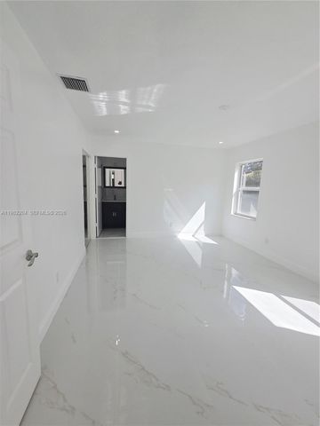 4490 SW 19th St, West Park, FL 33023