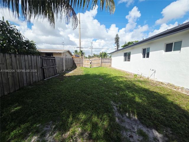 4490 SW 19th St, West Park, FL 33023