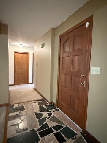 4006 S Kentwood Avenue, Springfield, MO 65804