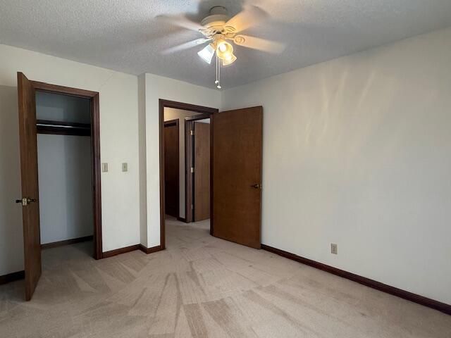 4006 S Kentwood Avenue, Springfield, MO 65804