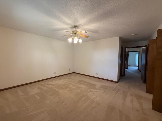 4006 S Kentwood Avenue, Springfield, MO 65804