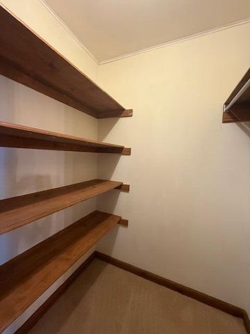 4006 S Kentwood Avenue, Springfield, MO 65804