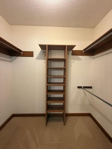 4006 S Kentwood Avenue, Springfield, MO 65804