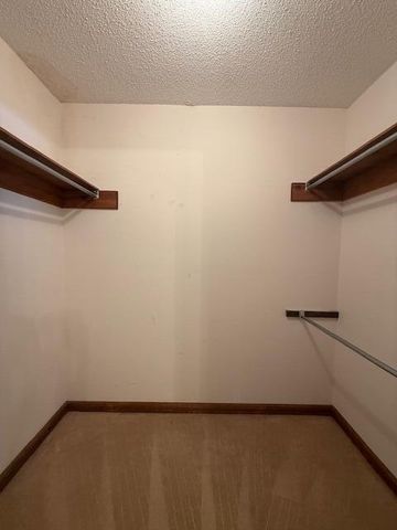 4006 S Kentwood Avenue, Springfield, MO 65804