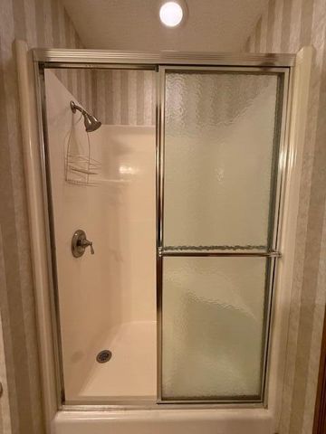 4006 S Kentwood Avenue, Springfield, MO 65804