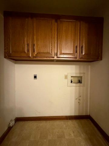 4006 S Kentwood Avenue, Springfield, MO 65804