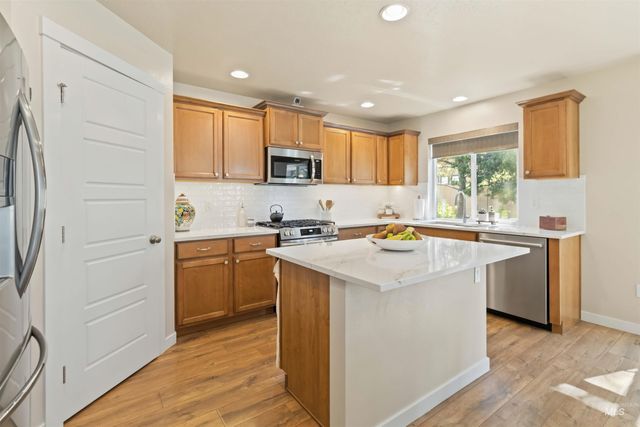 16406 N Greens Ct, Nampa, ID 83687