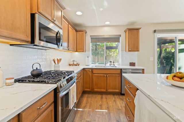 16406 N Greens Ct, Nampa, ID 83687