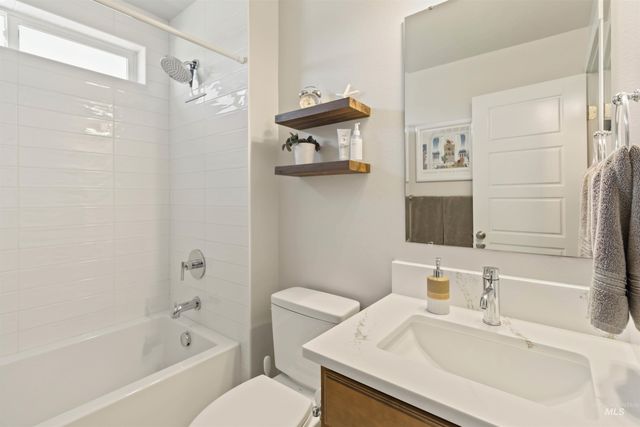 16406 N Greens Ct, Nampa, ID 83687