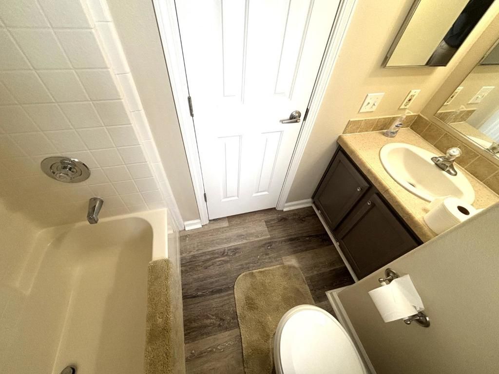 Image 10 of property listing at 290 Sunny Hills Drive, Rancho Cordova, CA 95670