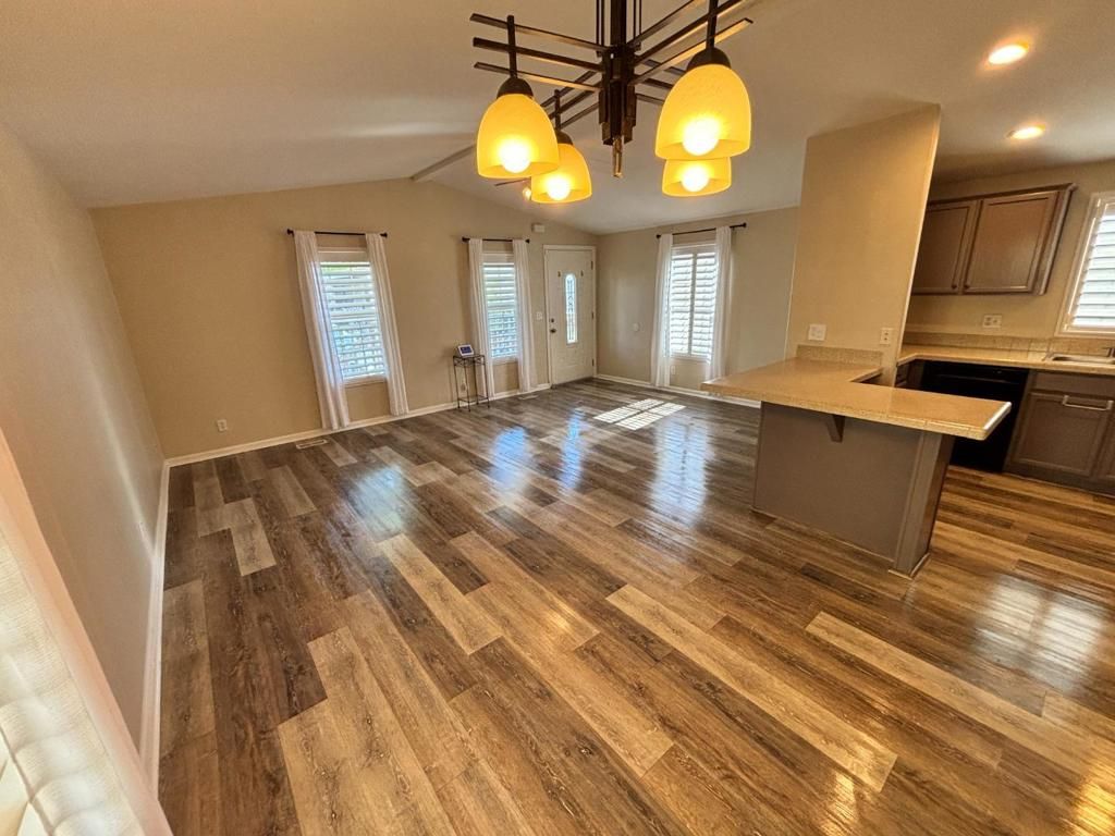 Image 4 of property listing at 290 Sunny Hills Drive, Rancho Cordova, CA 95670