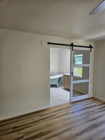 8975 Lawrence Welk Drive 326, Escondido, CA 92026