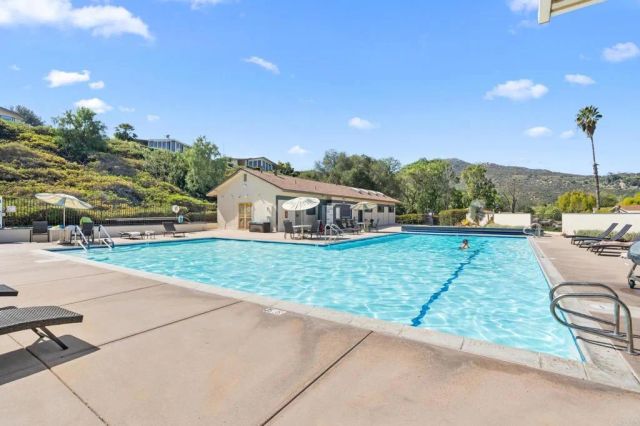 8975 Lawrence Welk Drive 326, Escondido, CA 92026
