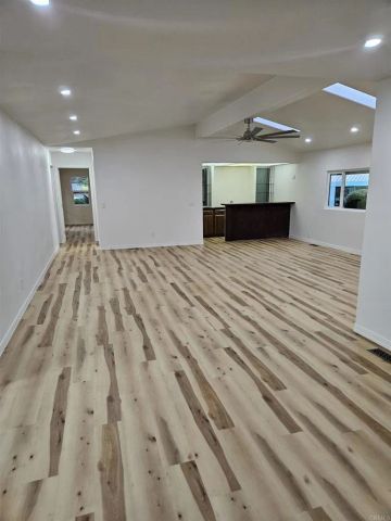 8975 Lawrence Welk Drive 326, Escondido, CA 92026