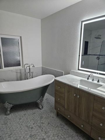 8975 Lawrence Welk Drive 326, Escondido, CA 92026