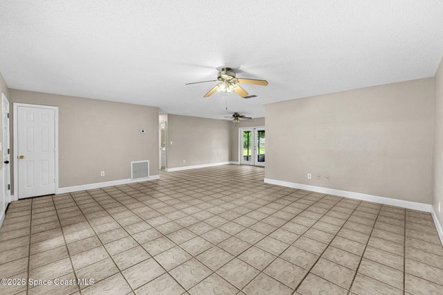 986 Jettie Street NE, Palm Bay, FL 32907