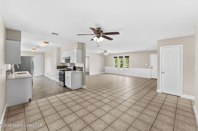 986 Jettie Street NE, Palm Bay, FL 32907