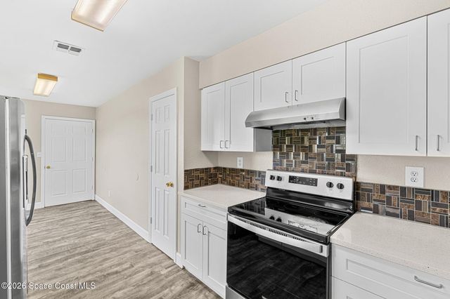 986 Jettie Street NE, Palm Bay, FL 32907