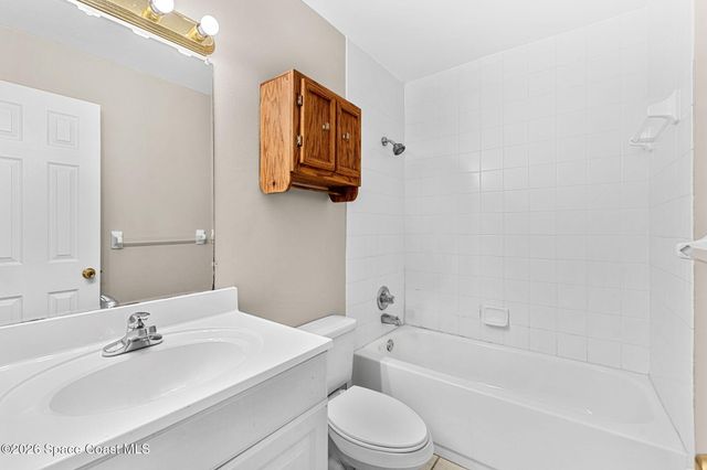 986 Jettie Street NE, Palm Bay, FL 32907
