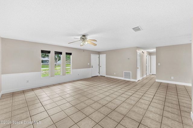 986 Jettie Street NE, Palm Bay, FL 32907