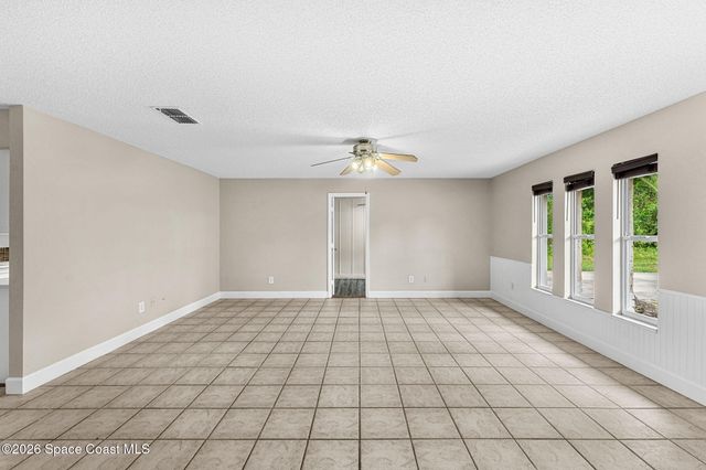986 Jettie Street NE, Palm Bay, FL 32907