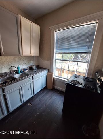 274 MCDUFF Avenue S, Jacksonville, FL 32254