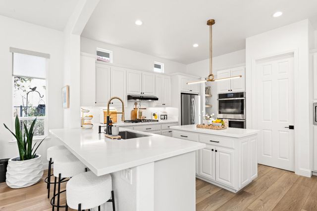 5015 Skellig Rock Way, El Dorado Hills, CA 95762