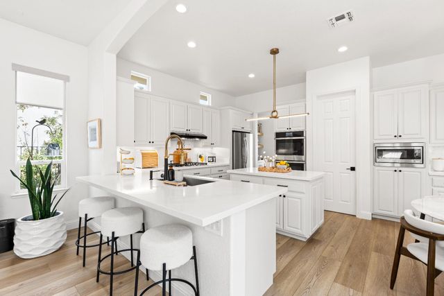 5015 Skellig Rock Way, El Dorado Hills, CA 95762