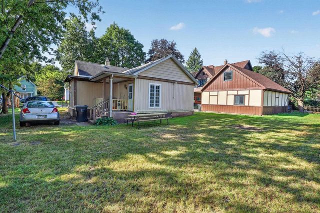 737 W Grand Avenue, Beloit, WI 53511